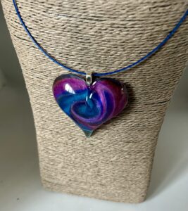 Heart pendant in resin £25